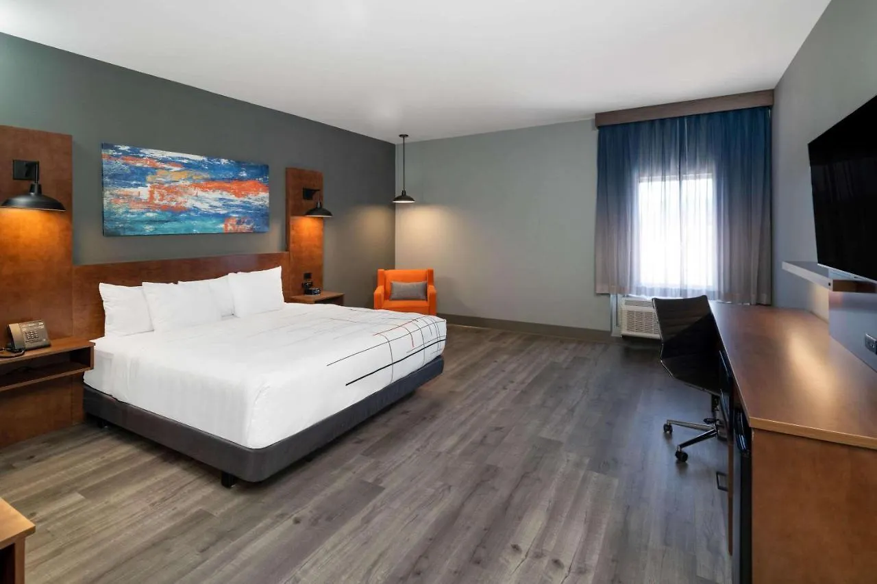 La Quinta Inn & Suites By Wyndham Louisville Ne - Old Henry Rd United States