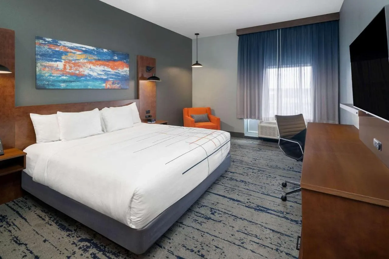 Hotel La Quinta Inn & Suites By Wyndham Louisville Ne - Old Henry Rd
